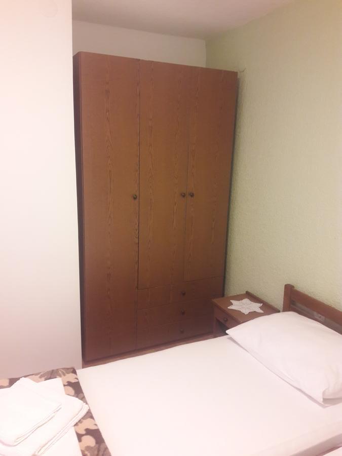 Roza Guest House เซนญ์ ภายนอก รูปภาพ