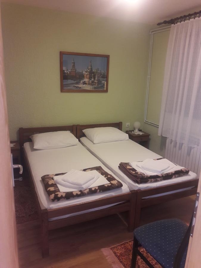 Roza Guest House เซนญ์ ภายนอก รูปภาพ